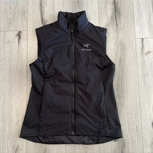 Arc'teryx Women's Size Medium Black Atom LT Vest Jacket Winter Fall Windbreaker